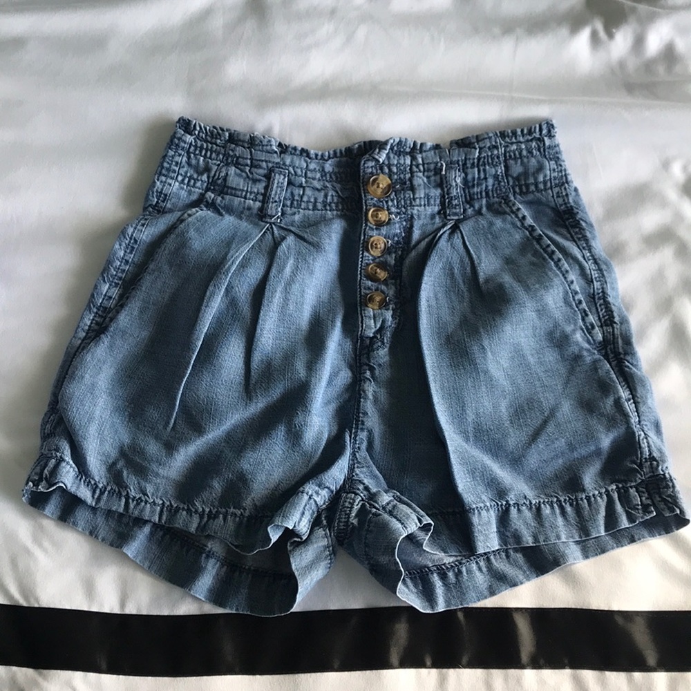 American Eagle high rise shorts